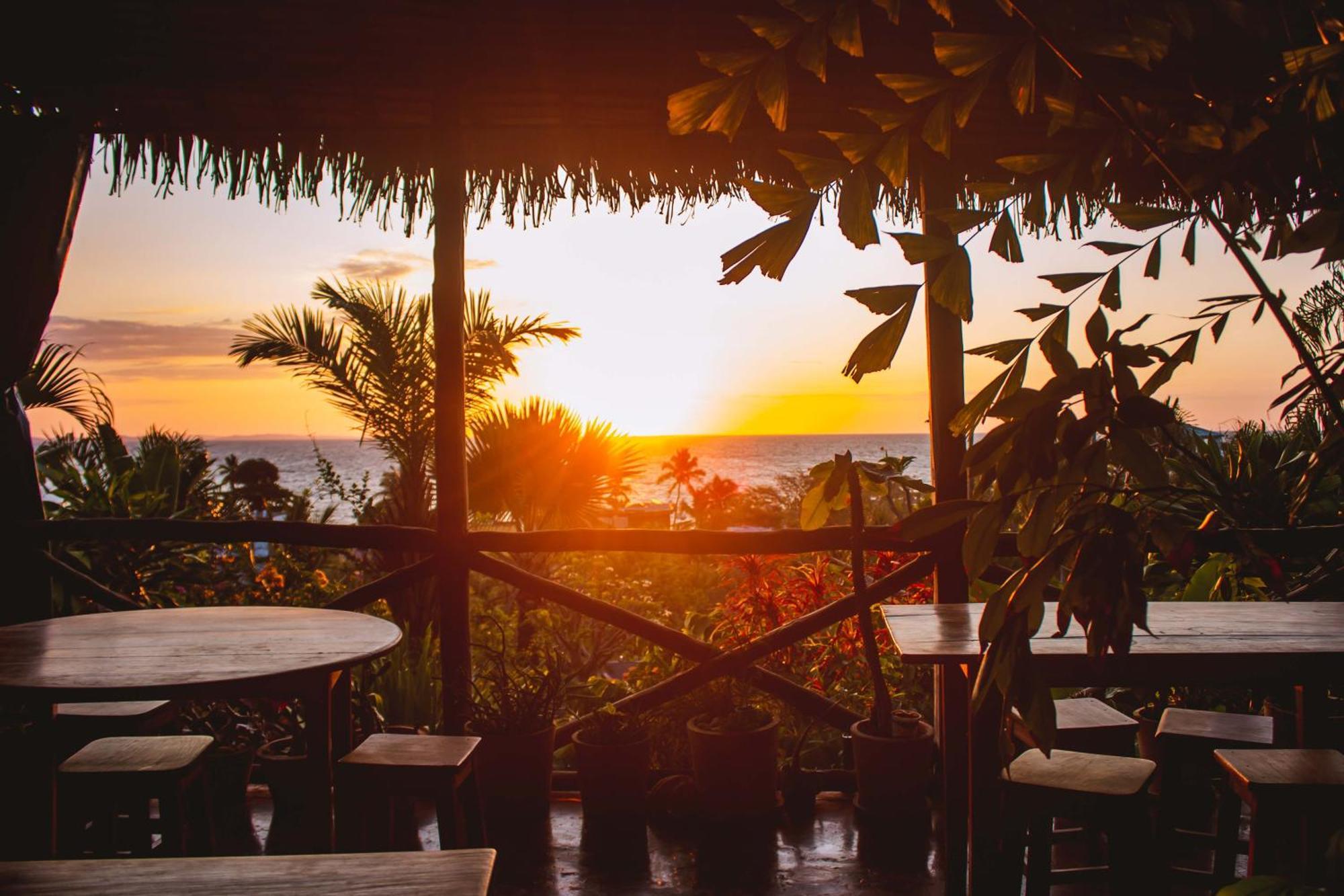Coucher De Soleil Ambatoloaka  Luaran gambar