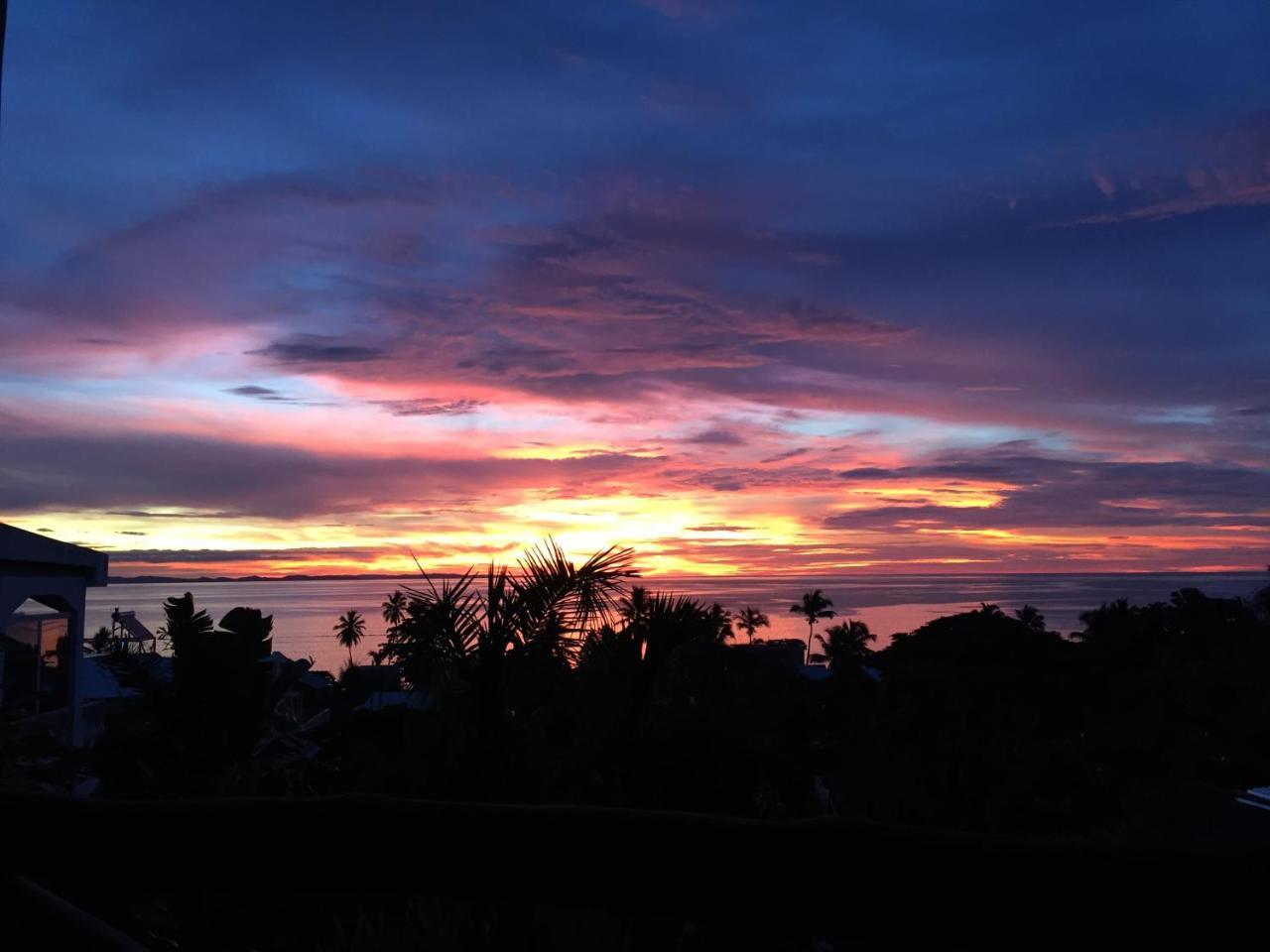 Coucher De Soleil Ambatoloaka  Luaran gambar